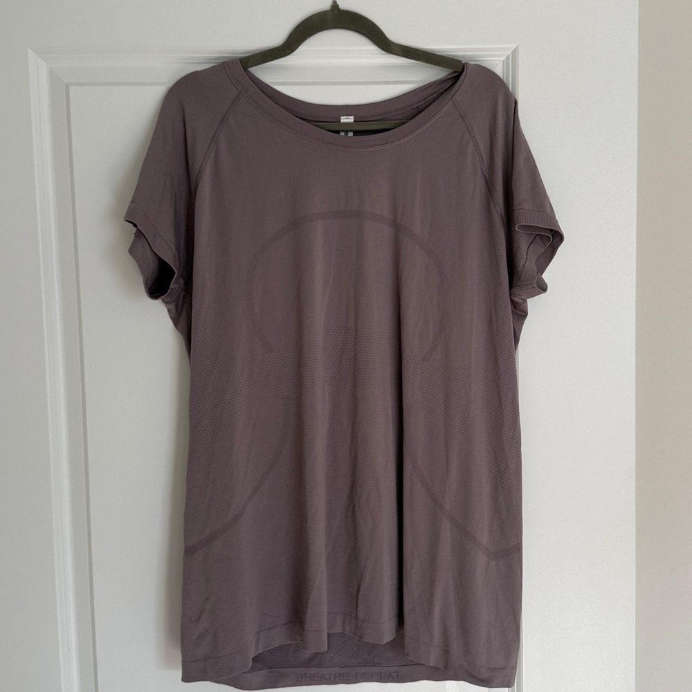 Lululemon Athletica Mauve Short Sleeve Top